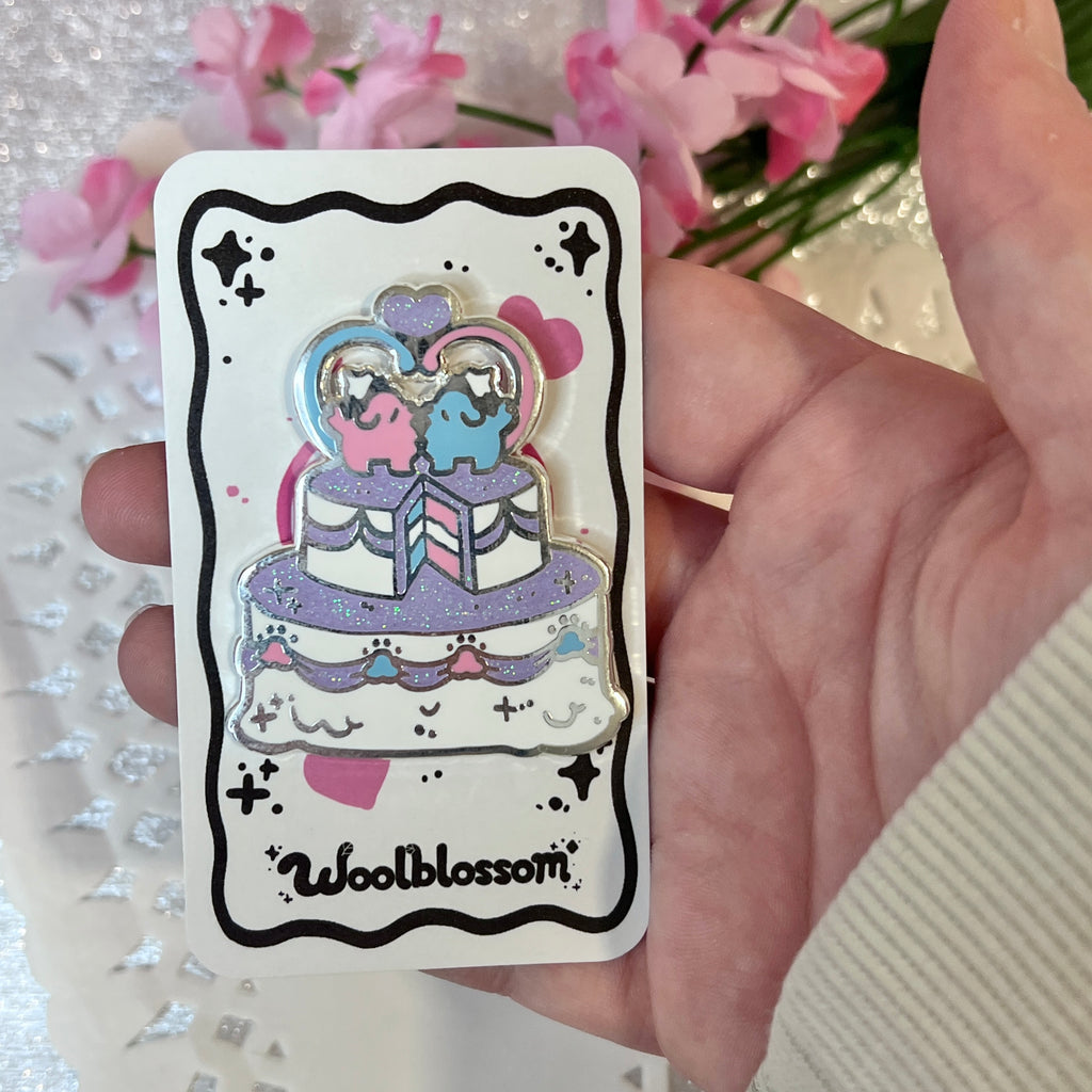 October Patreon Rewards 2023  Woolblossom Wedding Cake Pin  